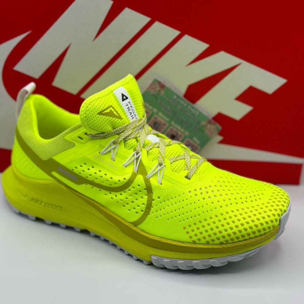 NIKE WOMENS REACT PEGASUS TRAIL 4 RUNNING SHOES (10.5) DH6159-701